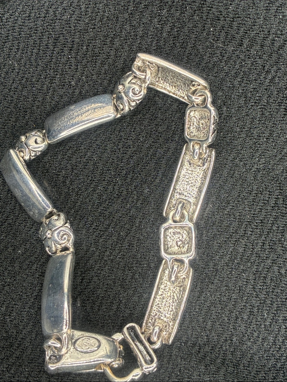 Beautiful Rectangular Link Bracelet - Silver - Picture 2 of 3